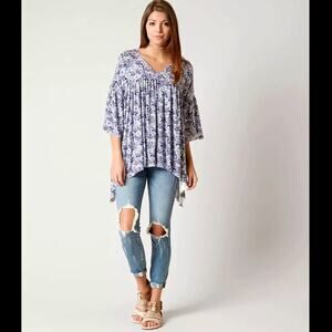 BKE Gimmicks Raw Edge Floral Top - Women's Small New